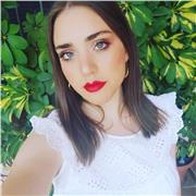 Soy estudiantes de filología inglesa, me apasiona el inglés, además estudio alemán